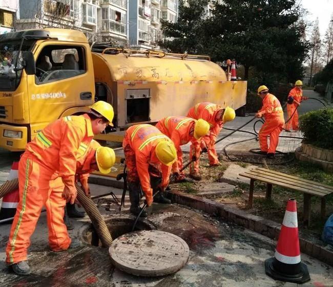 石龙镇市政管道清淤