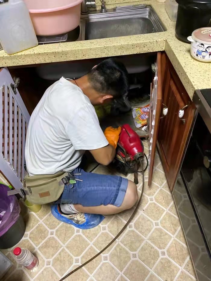 石龙镇通下水道